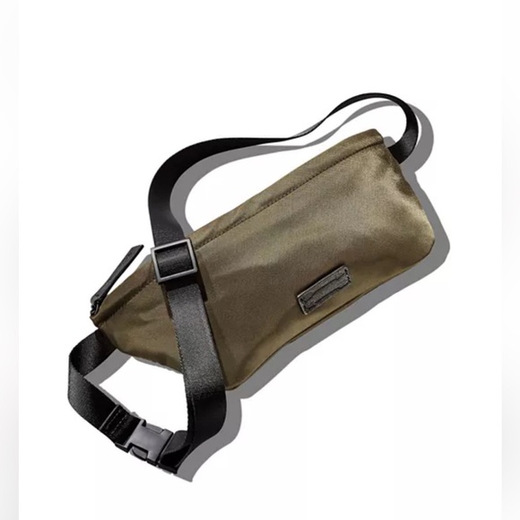 Uri Minkoff Handbags - Uri Minkoff Fanny Pack Bag with Black Strap.